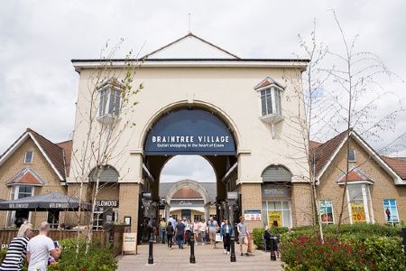 Why Take a Coach Holiday to the Seaside – Eastbourne